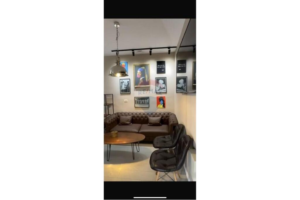 For rent 1+1 space in the Blloku area