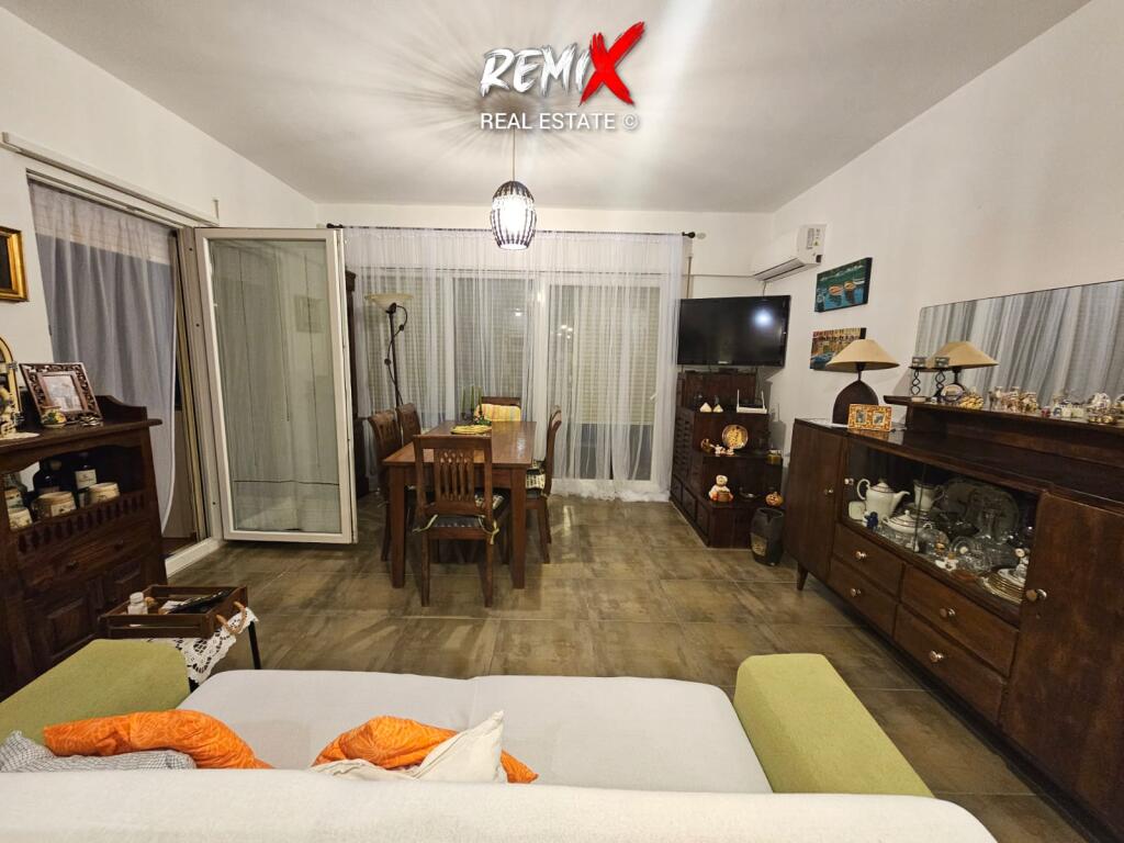 VENDESI SUPER APPARTAMENTO 1+1, 150 m DAL MARE, Golem.