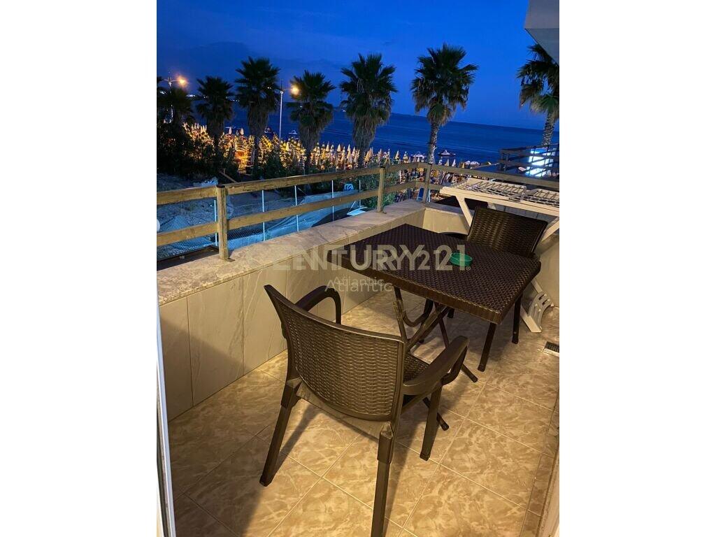 JEPET APARTAMENT ME QIRA 1+1 VIJA E PARE NE PLAZH RROTA KUQE!