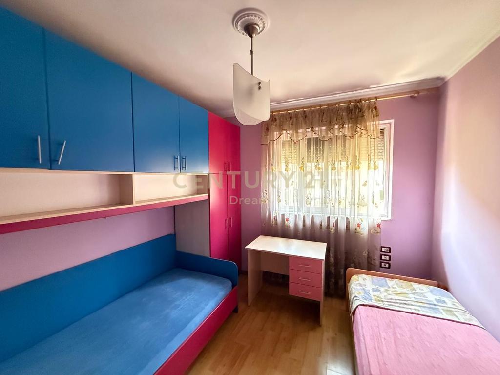 Apartment 3+1+2 for Sale – Near Former Durrës Restaurant