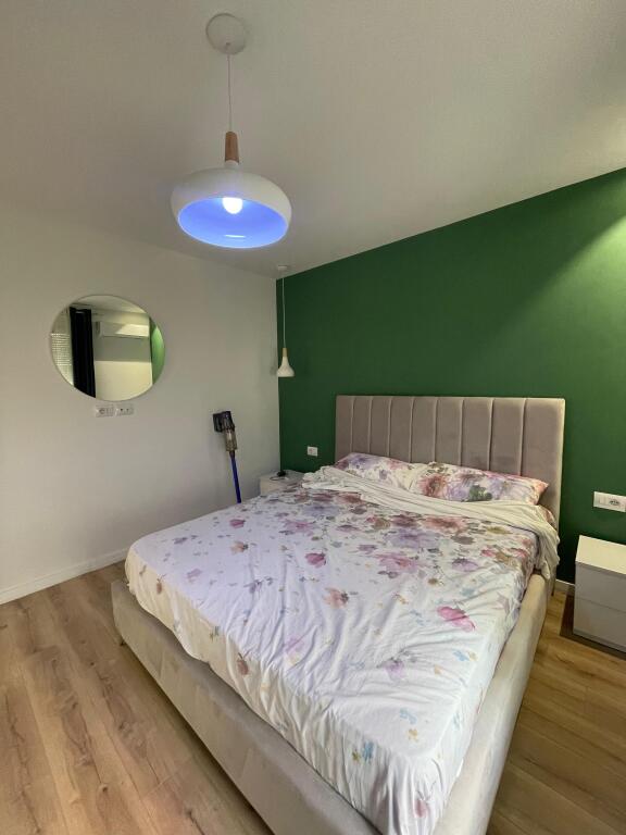 🏠 Jepet me qira shtëpi private 2+1 – Rruga e Kavajës  📍 Shumë pranë Qendrës