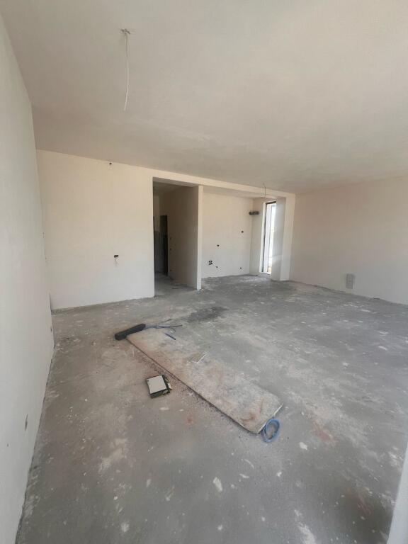 SHITET APARTAMENT 1+1 ME POST PARKIMI TE TULIPAN REZIDENCE