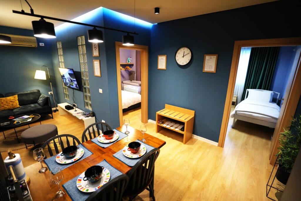 Apartment 2+1+1 In Center For Rent
