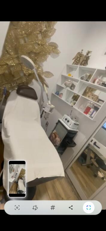 Shop for rent in Astir 600 eu hairdresser