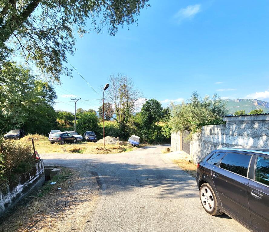 IN VENDITA: Casa 130 m² + TERRENO 2300 m² – 📍Kërrabë / Mushqeta – €210.000 🏕