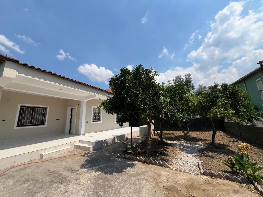 Affitto, Villa di 1 piano “Ex Dogana”, Tirana.