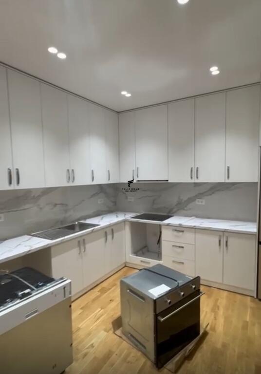 VILLA FOR RENT 600 M2 TEG 4000 EUR