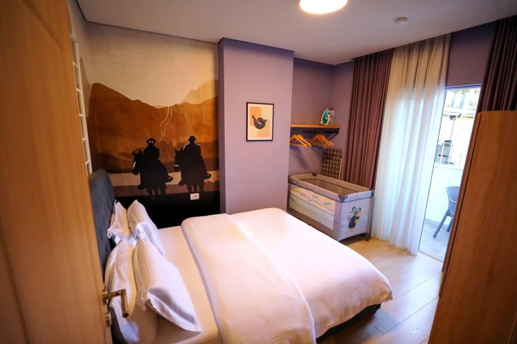 Apartment 2+1+1 In Center For Rent