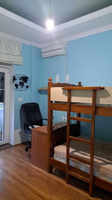 Super 3-storey villa for rent