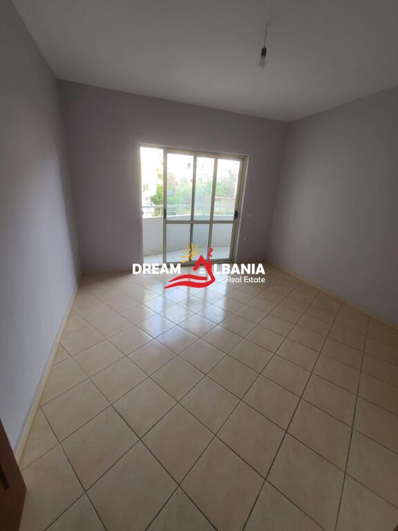 Apartment 1+1+2 with balconies for sale in Fresk, near Nuclear Physics in Tirana (ID 4111977)