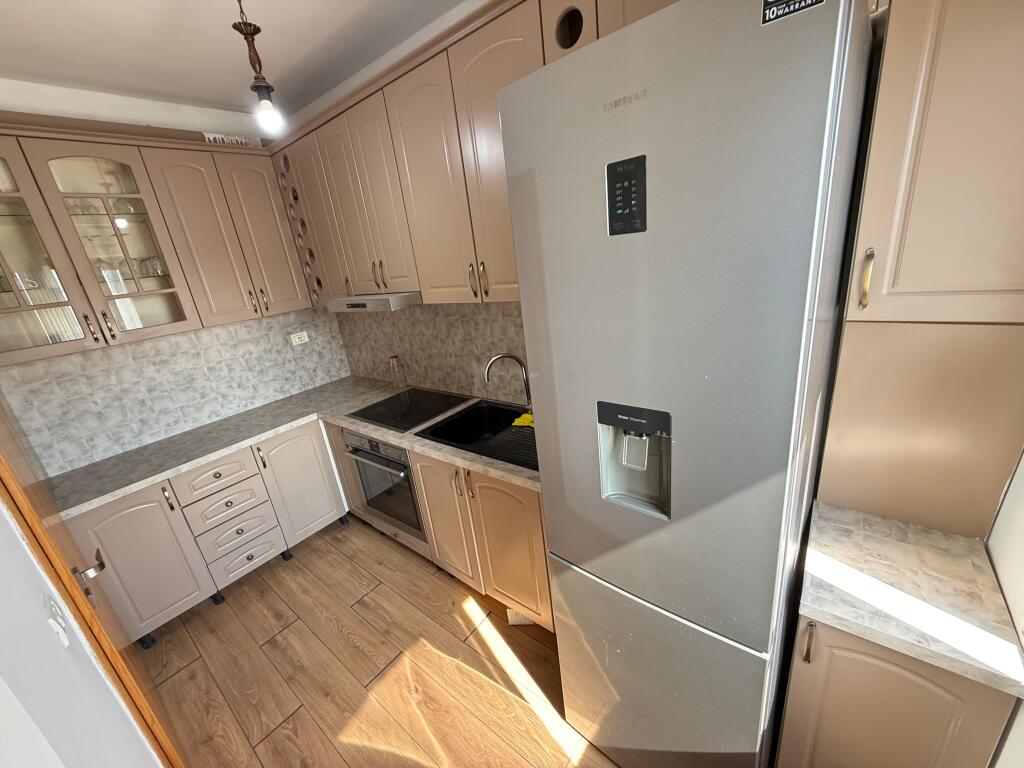 📢 For Rent – Apartment 2+1, Building with Arrow