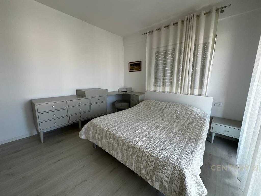 Xhamllik, Appartamento 2+1+2+Posto Auto in affitto