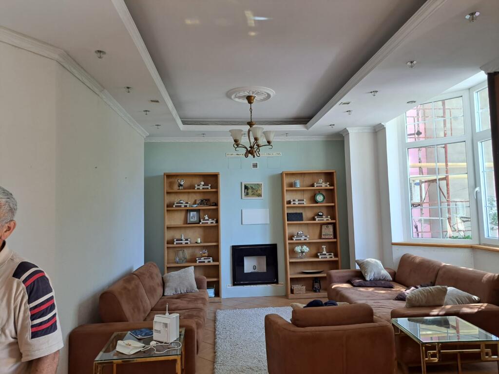 Super 3-storey villa for rent