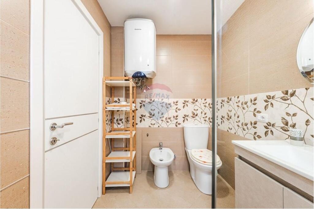 For rent, modern 2+1+2 apartment at Dry Lake. ID: 530391026-8
