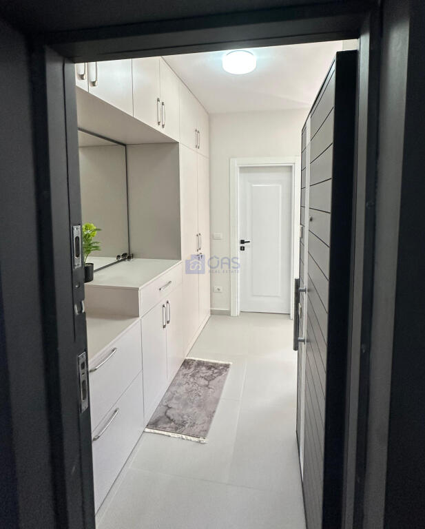 Jepet me qera apartament 1+1 ne Golem(Perball Epidam)