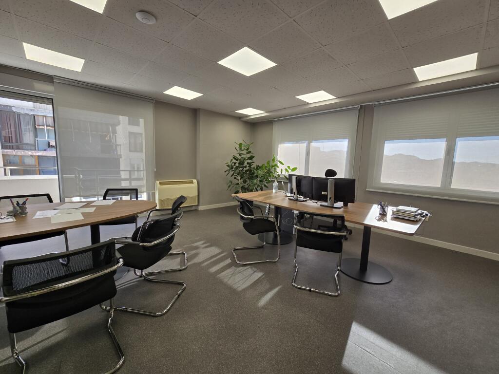 SUPER AMBIENCE FOR OFFICE RENT IN BLLOK, NEW OFFICE