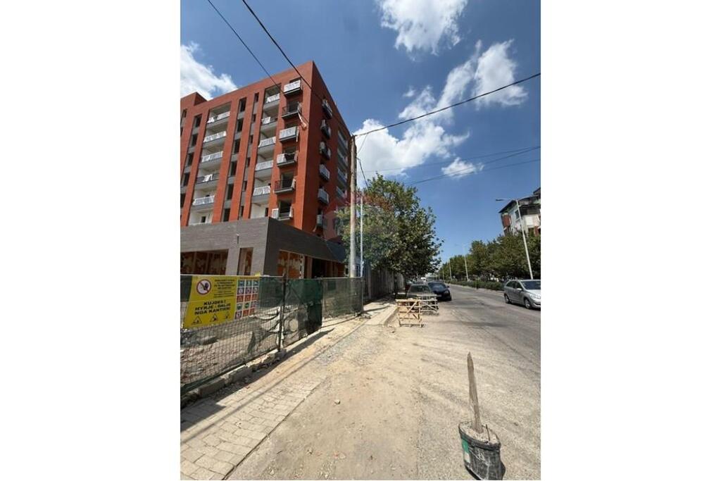 APARTMENT 1+1 FOR SALE IN KAMEZ