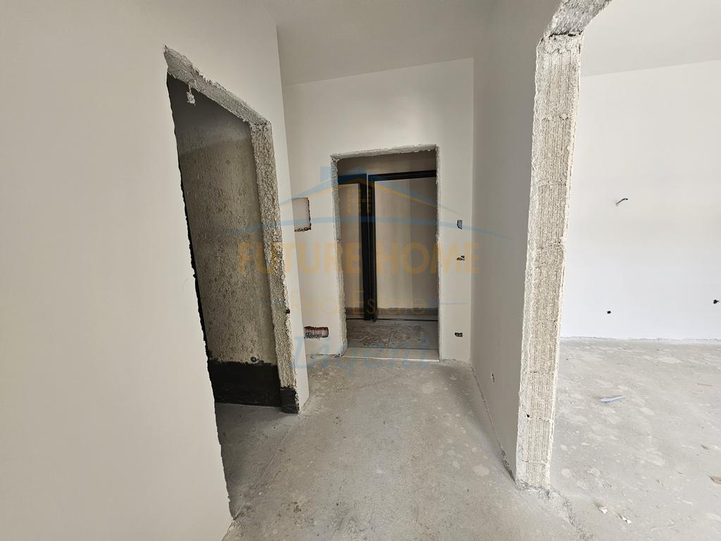 In vendita, Appartamento 1+1, Univers City, Tirana.