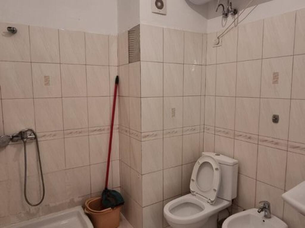 Qera, Apartament 2+1, Bulevardi Zogu 1, Tirane.