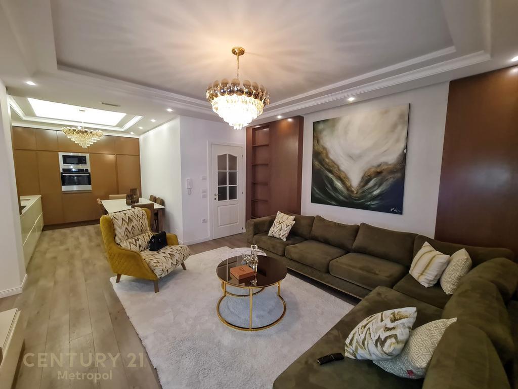 Apartment 2+2+ garage for Rent in Astir