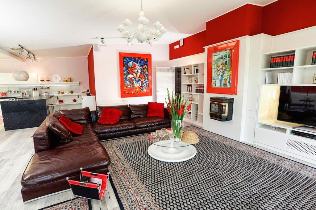 ⚜️ Penthouse me Qira 2+1+2 – Liqeni i Thatë / 
