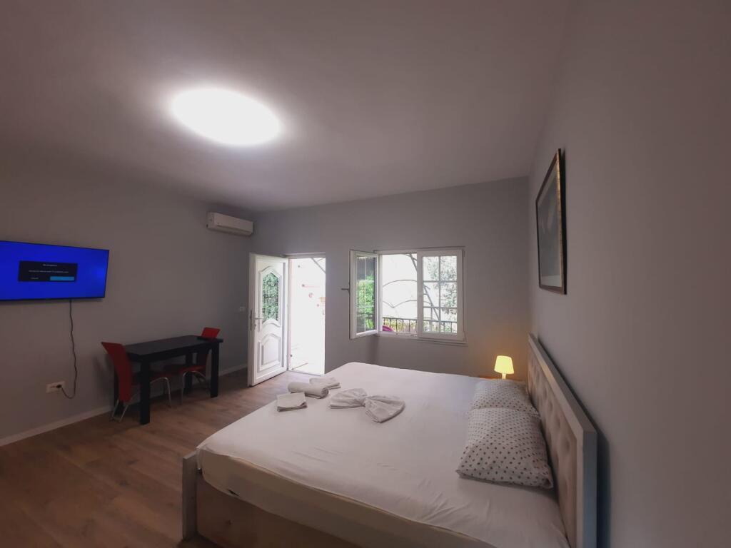 Gas stove 550 eu for rent at the 15th floor