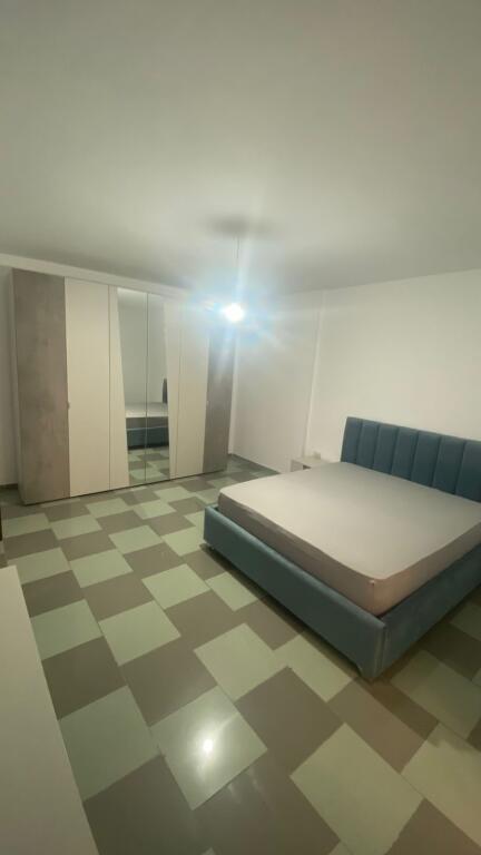 Appartamento 1+1+1 con Balcone in Affitto