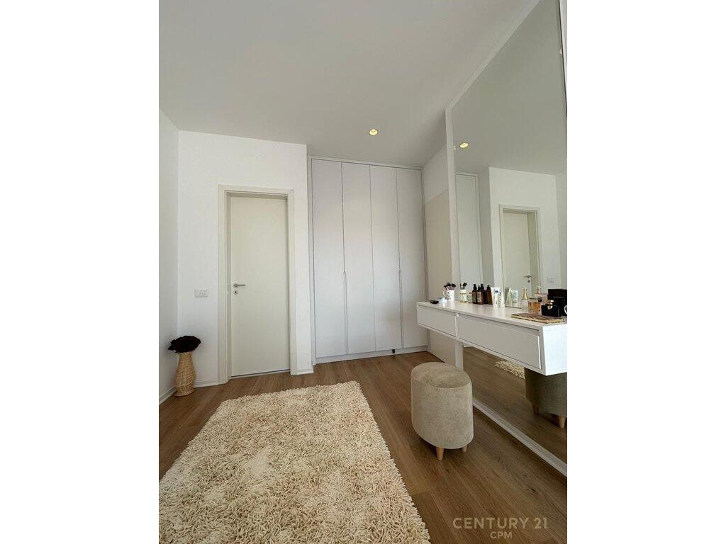 Apartment 2+1 for rent at the Magnet complex near 21 Dhjetori