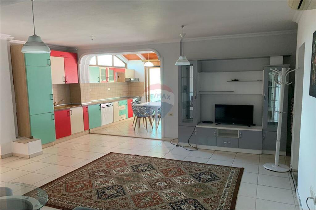 Apartament 1+1 me qira te Bulevardi Zogu l!