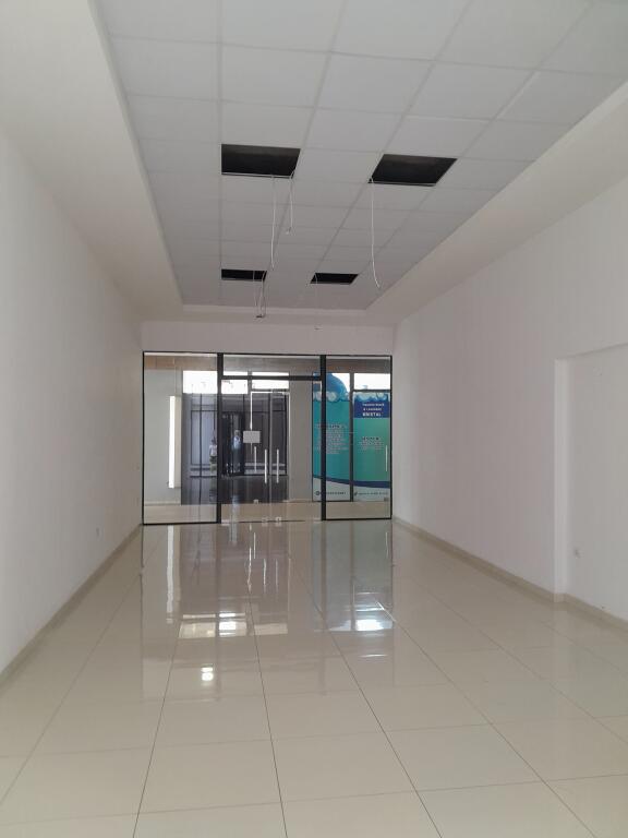 Business premises for rent Kamez