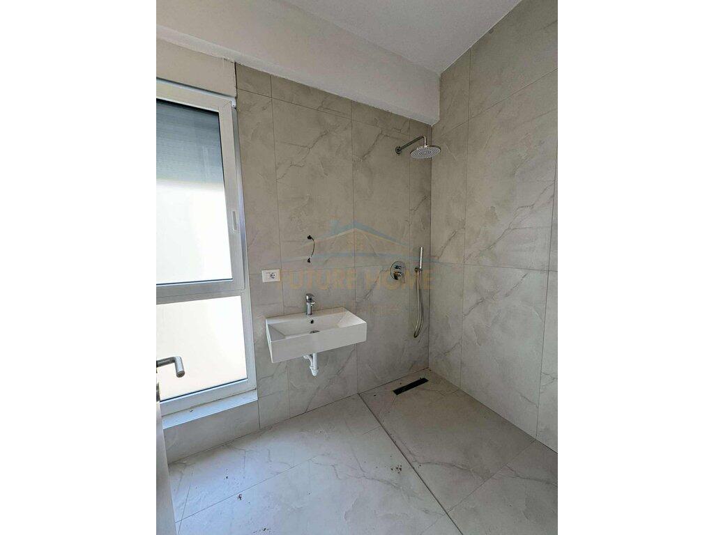 In vendita, Appartamento 1+1, Fresk, Tirana.