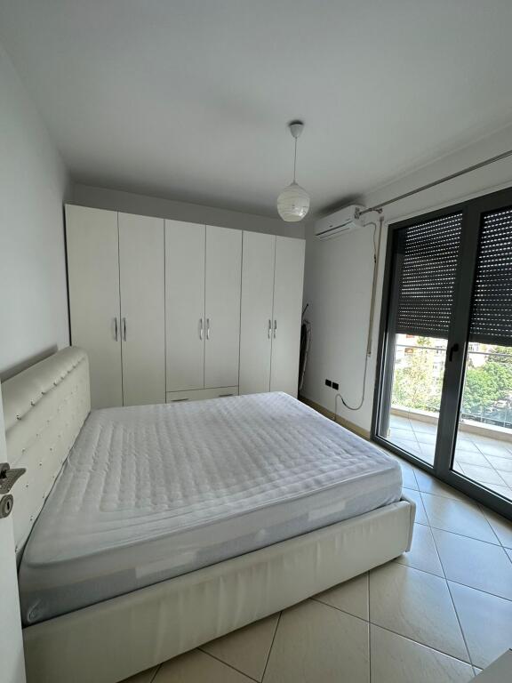 affittasi appartamento 2+1+2 in via Kosovareve