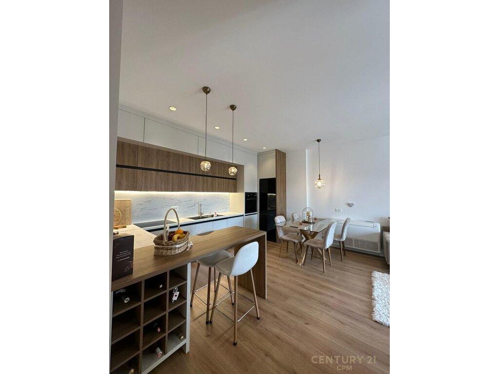 Apartment 2+1 for rent at the Magnet complex near 21 Dhjetori