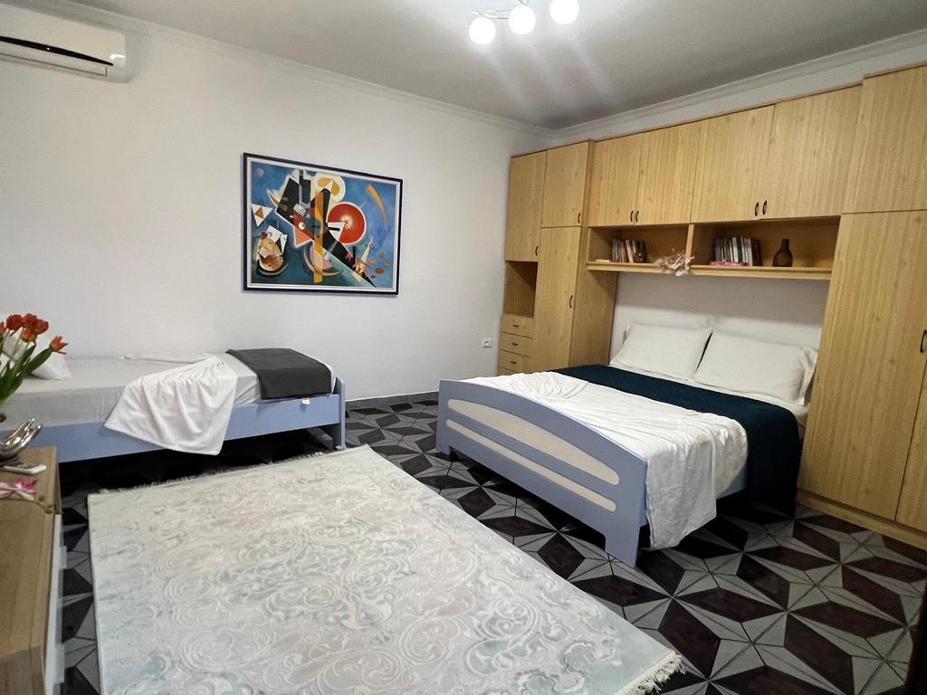 Apartment 1+1 for rent, first floor – Ali Demi