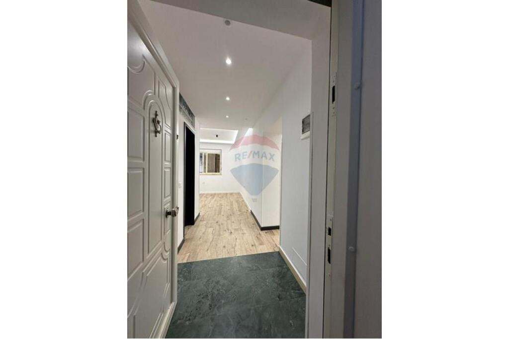 APARTMENT 1+1 FOR SALE NEAR THE LAKE !