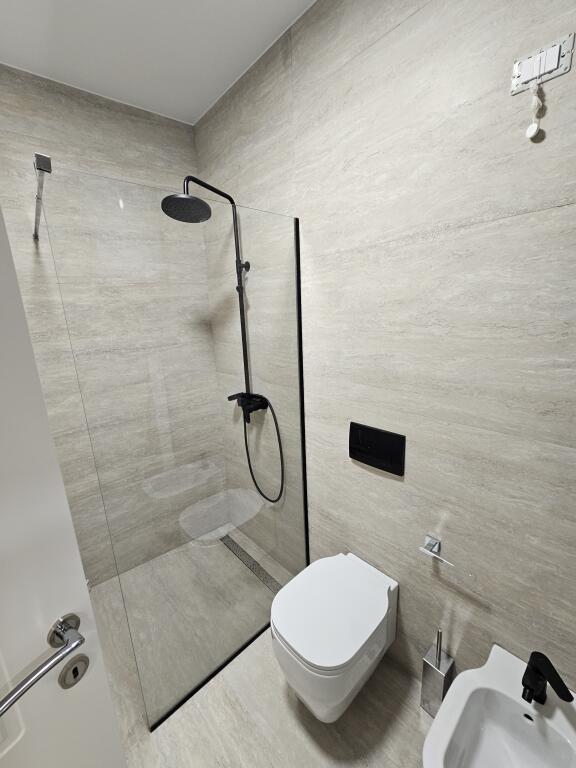 ⚜️ Jepet me Qira Apartament 2+1+2 + Depo | Lake View / 