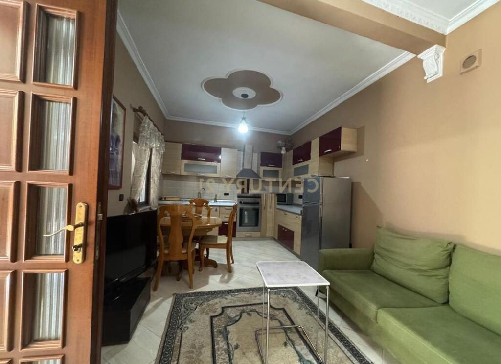 VILLA FLOOR FOR RENT 1+1 ON DIBRES STREET