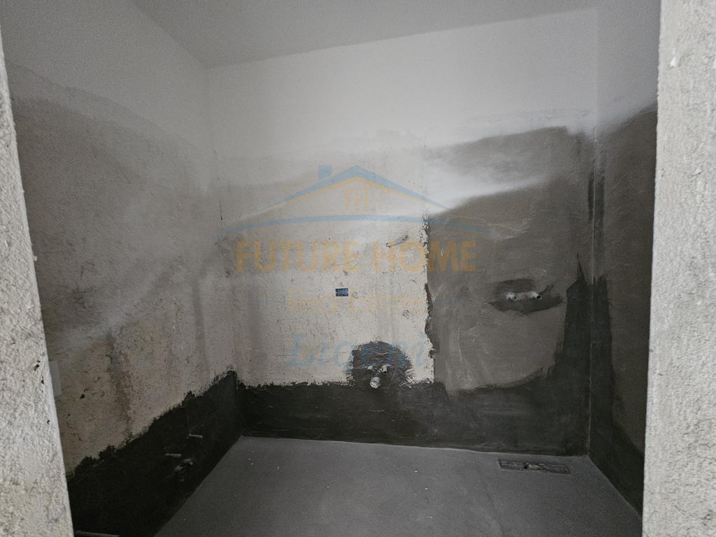 In vendita, Appartamento 1+1, Univers City, Tirana.