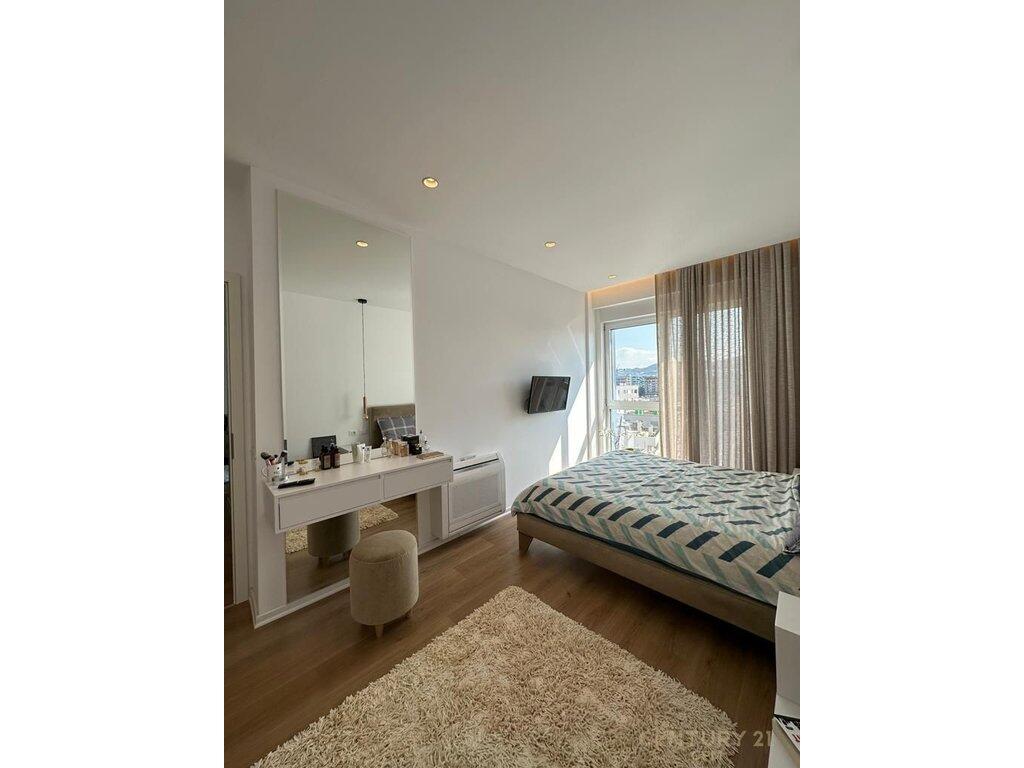Apartment 2+1 for rent at the Magnet complex near 21 Dhjetori