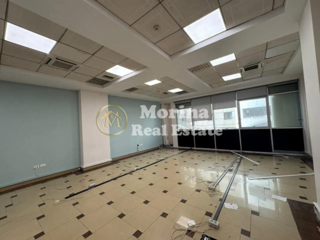 qera ambjent biznesi, 80 m2, Qender, 800 euro neto.