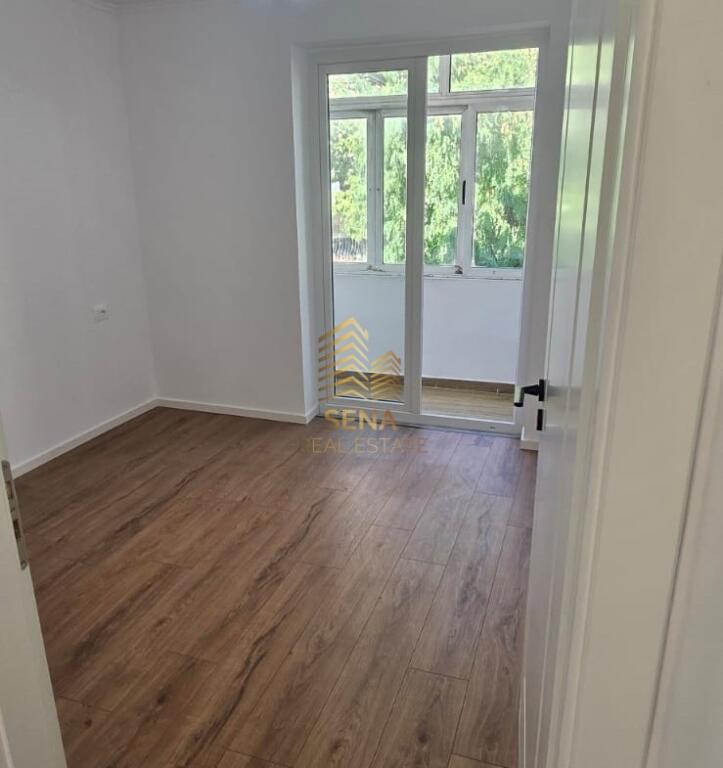 For sale, Apartment 1+1, Myslym Shyri, 135,000 Euro
