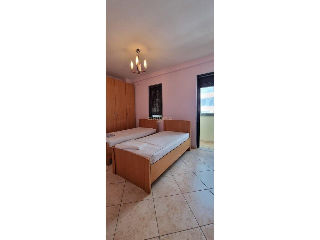 FOR RENT APARTMENT 2+1+2 FOR OFFICE / RESIDENCE, BEHIND SQUARE 21!