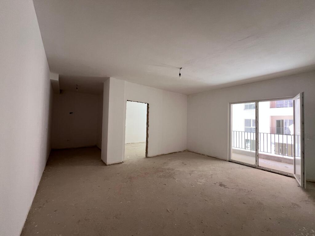 In vendita, Appartamento 2+1 “Laprakë”,Tirana.
