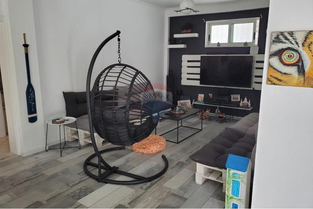 House with terrace - For Sale - Cerciz Topulli St.