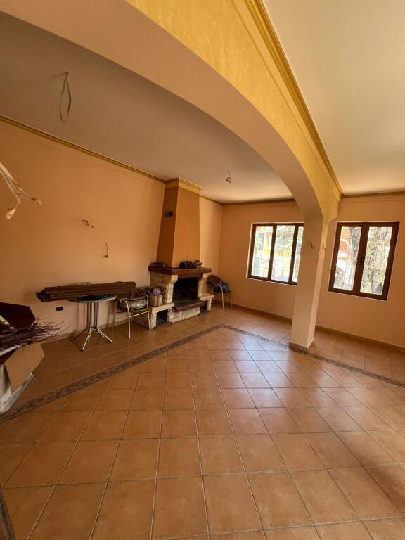 Zyre me qera ne Don Bosko (ID BZ2663) Tirane