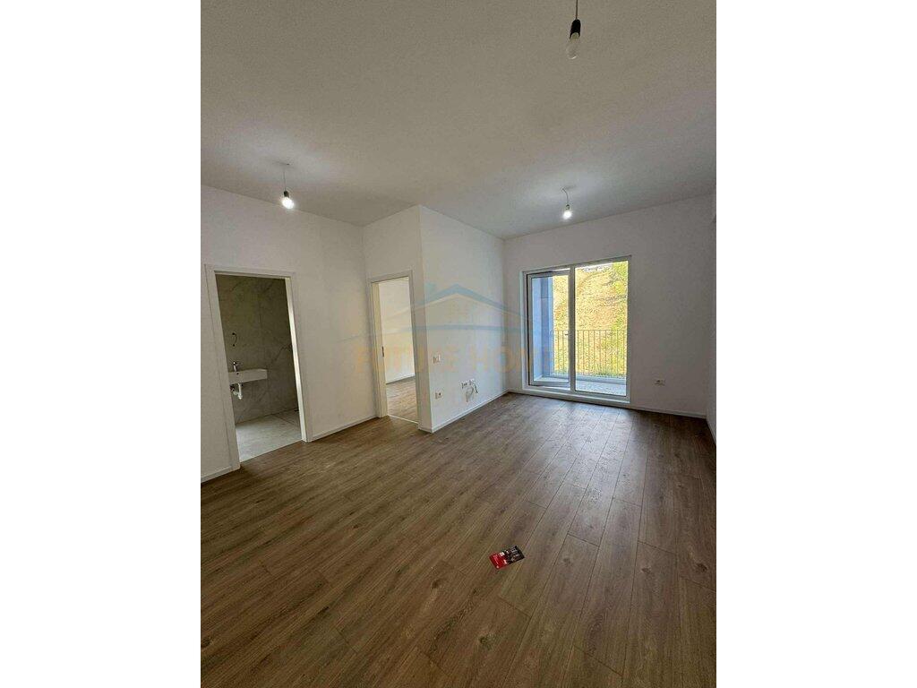 In vendita, Appartamento 1+1, Fresk, Tirana.