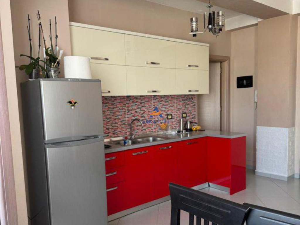 APPARTAMENTO IN AFFITTO 1+1 "VIA SIRI KODRA" 500 EURO.
