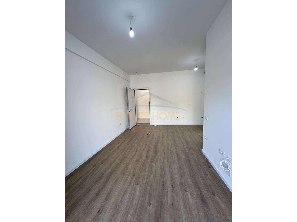 In vendita, Appartamento 1+1, Fresk, Tirana.
