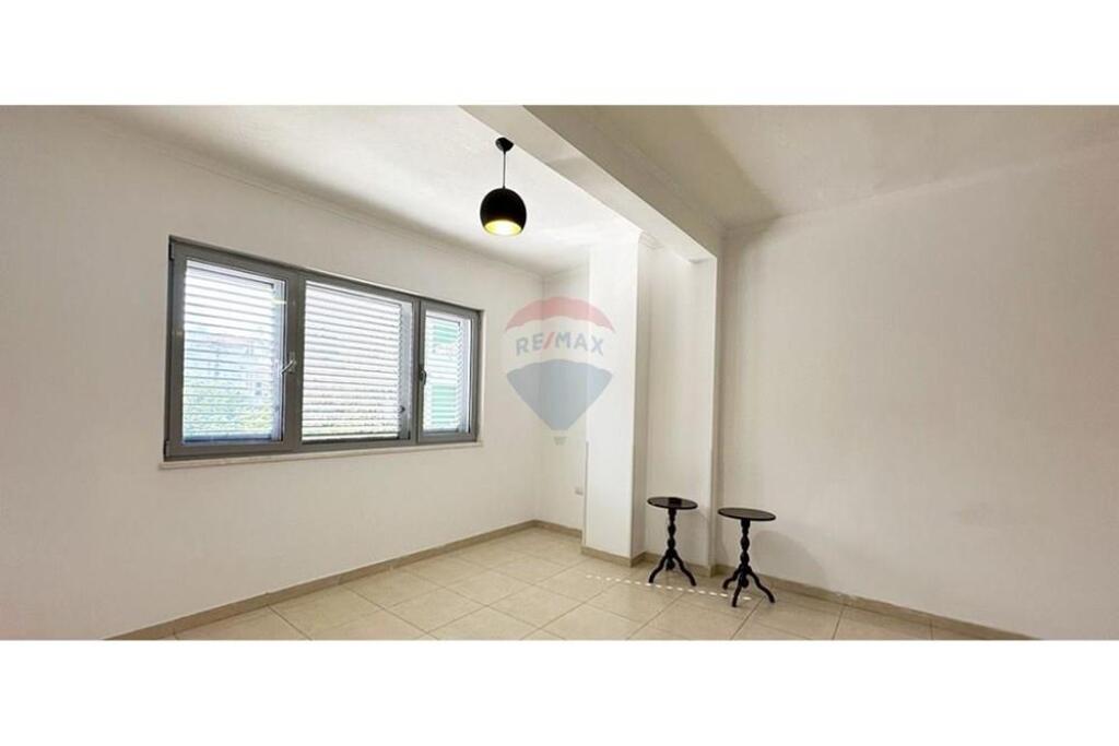 Tirane, villa for rent, 3,500 € (ID: 530481001-723)
