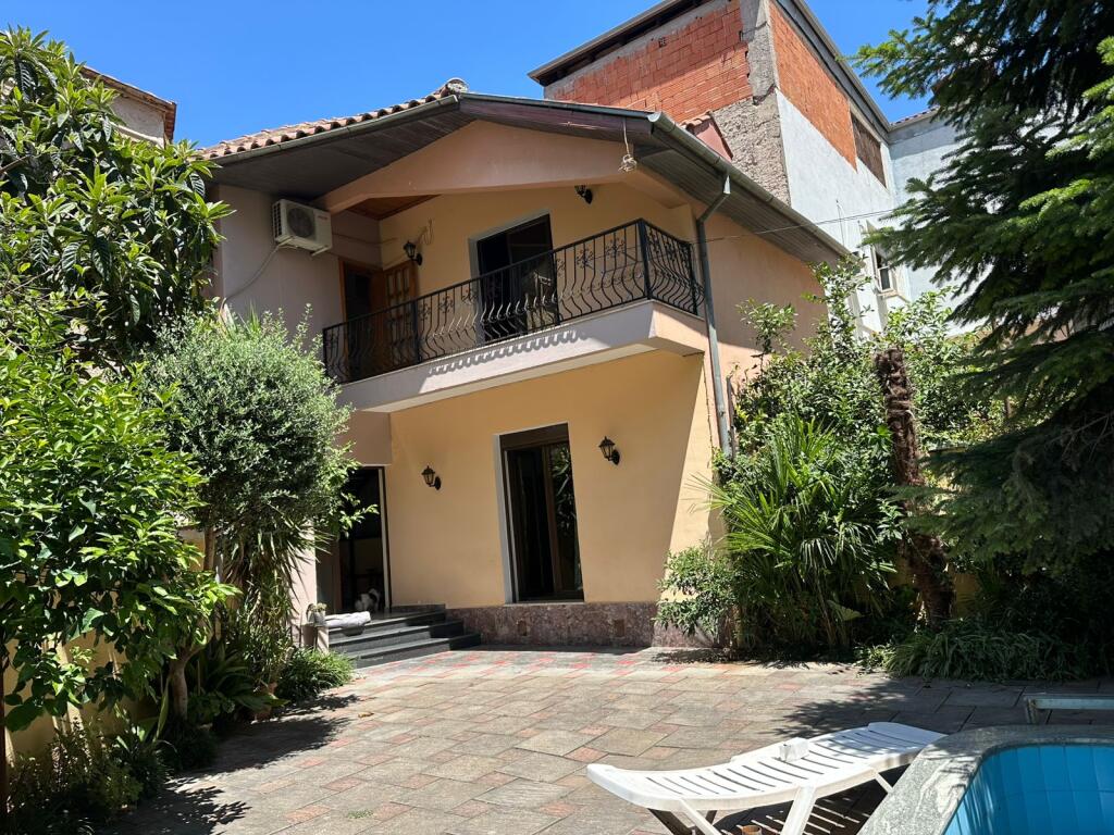 Appartamento 1+1 in affitto “Rruga e Dibrës”, Tirana.